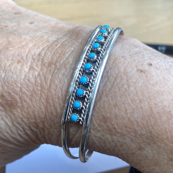 Authentic Zuni Sterling Silver Turquoise Needlepoint Cuff | Native American - Picture 4 of 5